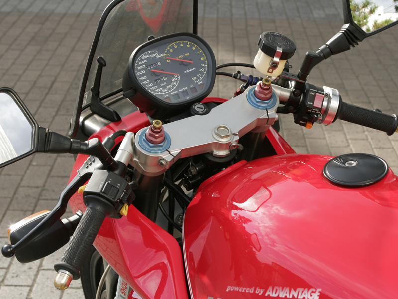 GSX1100red11