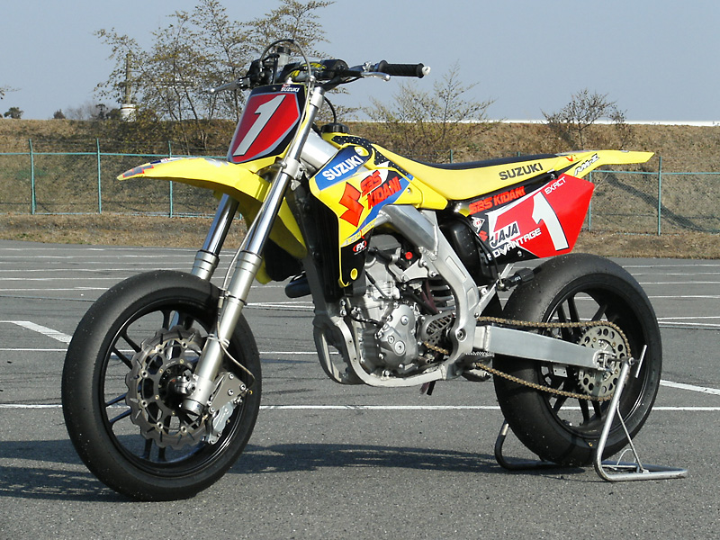 RMZ4502