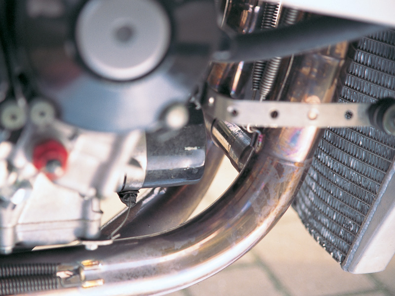 SUZUKI_R2