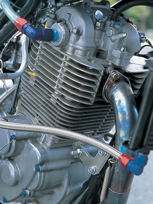 SUZUKI_R28