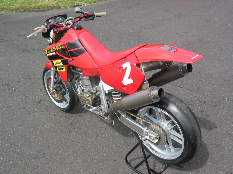 XR7