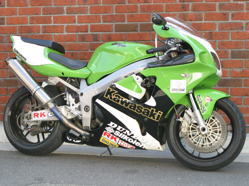 ZX-7R1