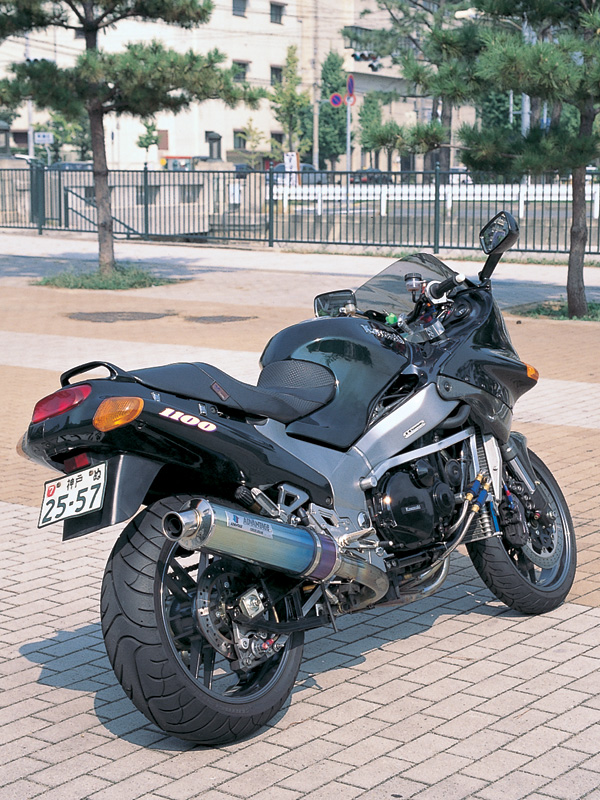 ZZR11005