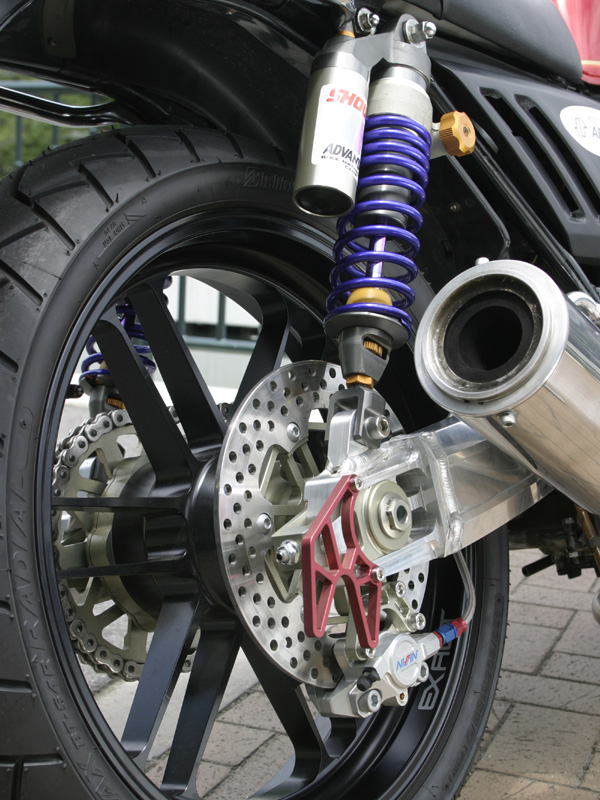 cbx8