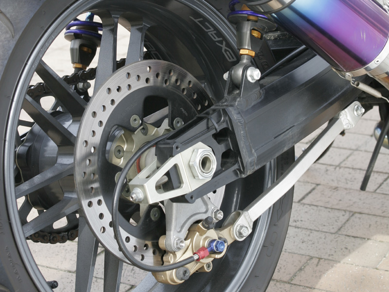 gsx1400_bk3