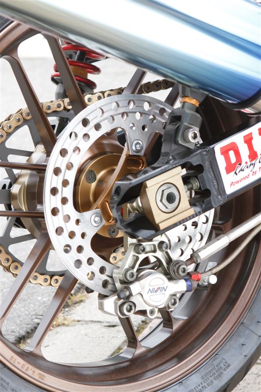 k_CBR1100RR11