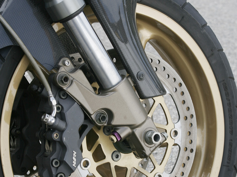 zr7502